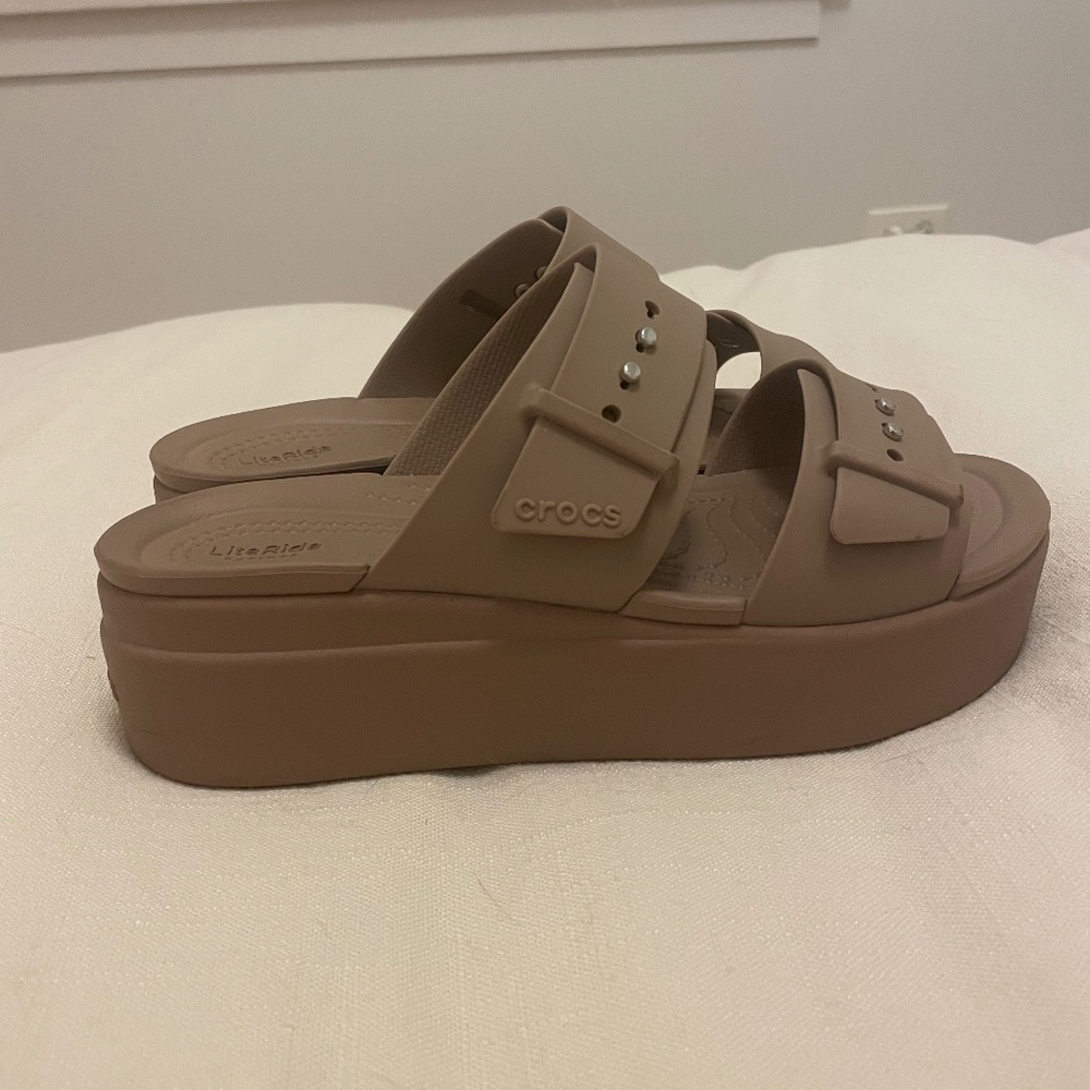 LiteRide Crocs Platform Sandal 6